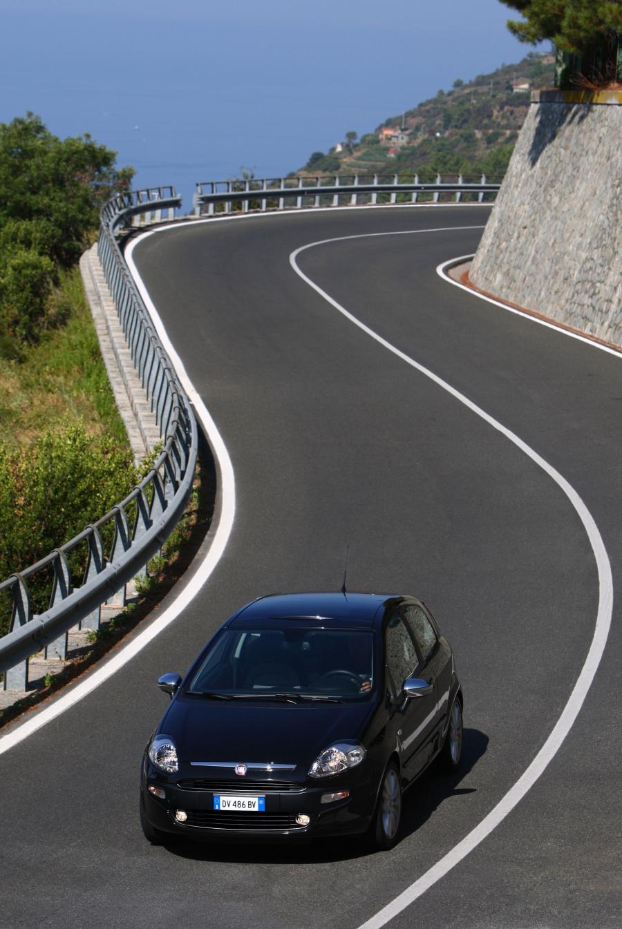 Fiat Punto Evo 2009 года  (фото 29 из 45)